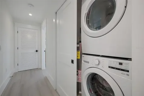 2213 Avenue C Bradenton Beach FL 34217