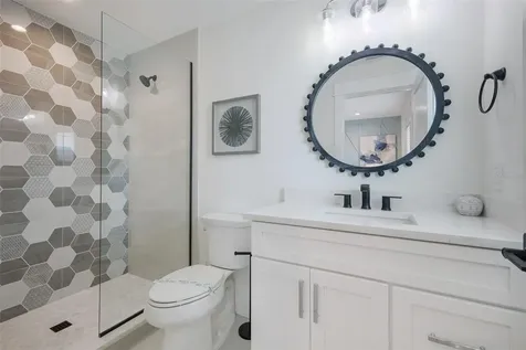 2213 Avenue C Bradenton Beach FL 34217