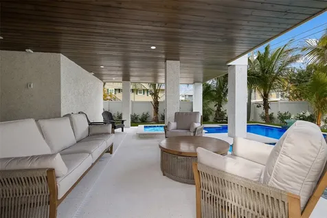 2213 Avenue C Bradenton Beach FL 34217