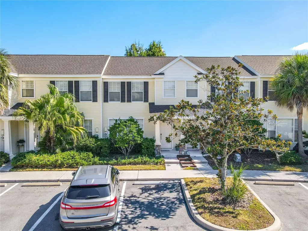 12245 Country White Circle Tampa FL 33635