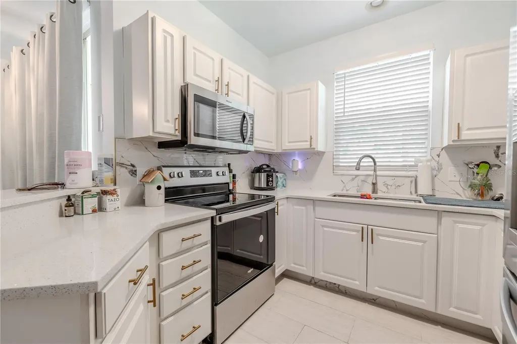 12245 Country White Circle Tampa FL 33635