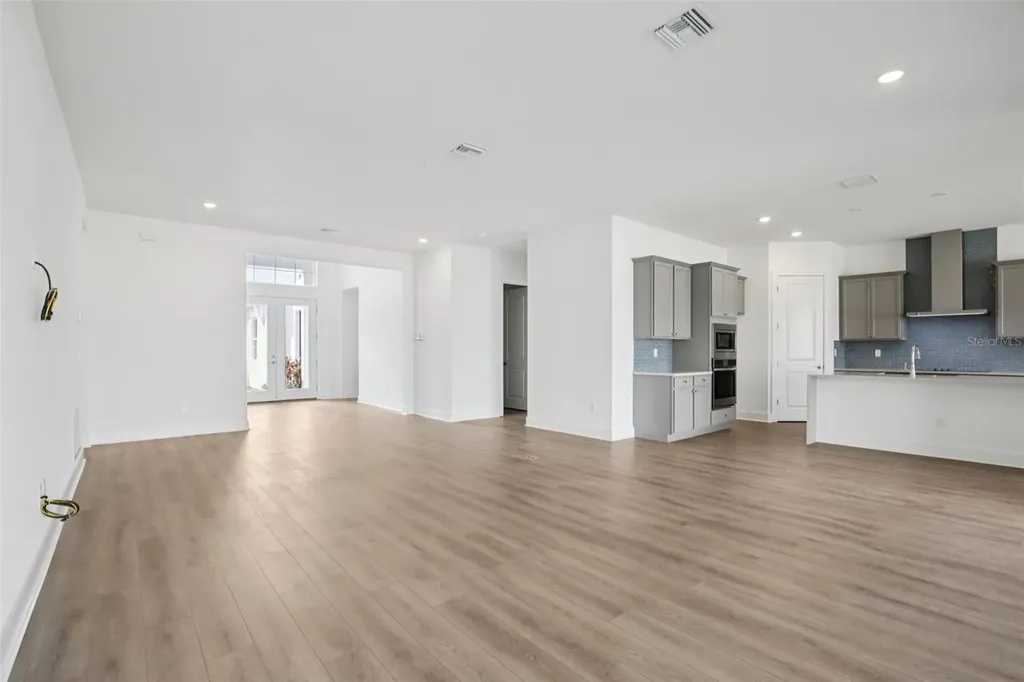 8218 Golden Beach Court Parrish FL 34219