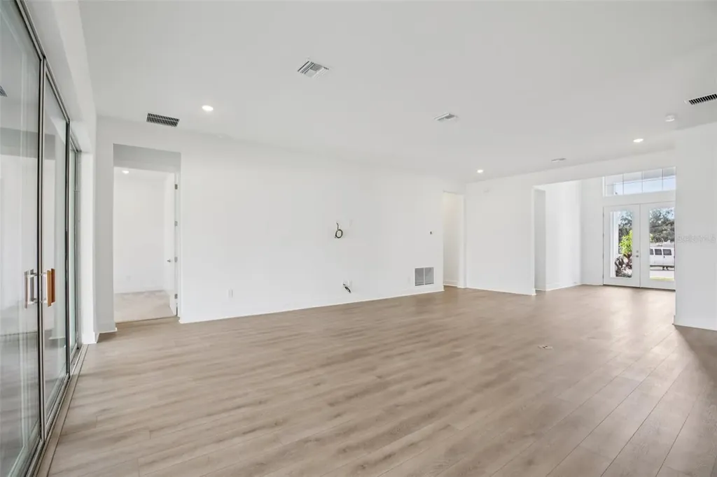 8218 Golden Beach Court Parrish FL 34219
