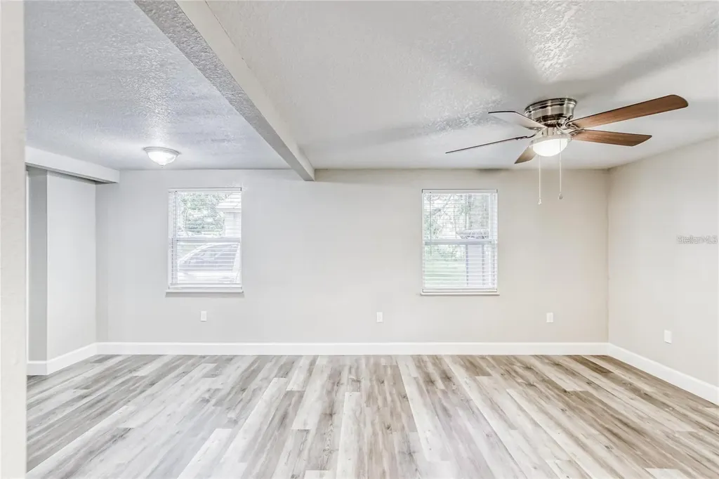 5320 Cherry Avenue Seffner FL 33584