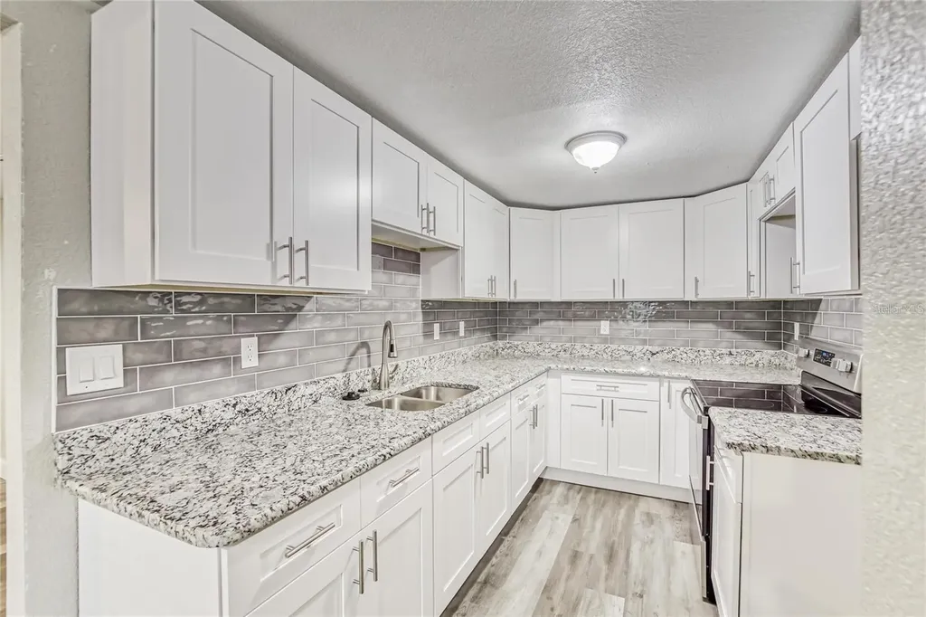 5320 Cherry Avenue Seffner FL 33584