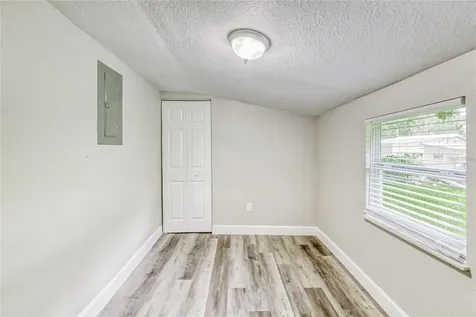 5320 Cherry Avenue Seffner FL 33584