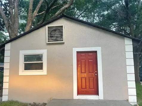 5320 Cherry Avenue Seffner FL 33584