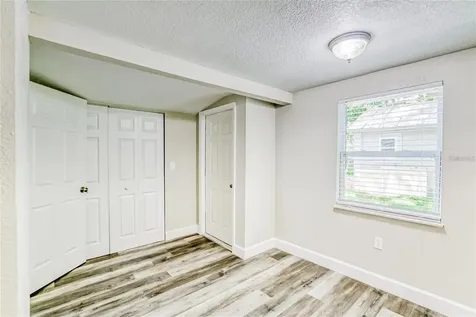 5320 Cherry Avenue Seffner FL 33584