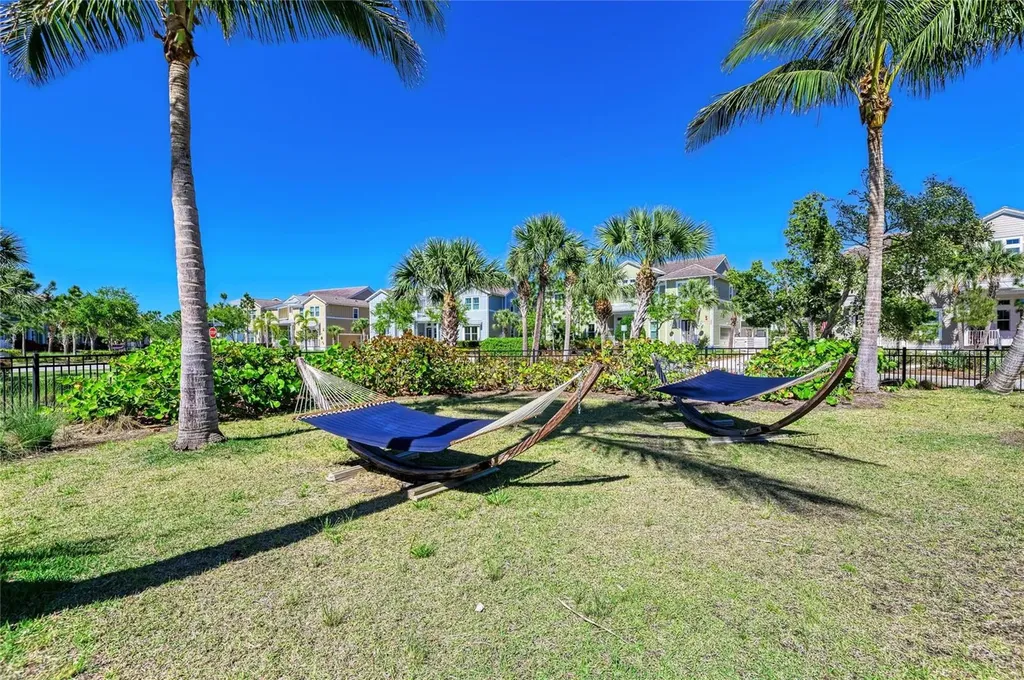 334 Castaway Cay Drive Bradenton FL 34209
