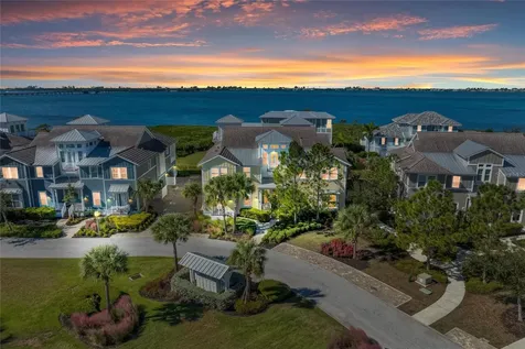 334 Castaway Cay Drive Bradenton FL 34209