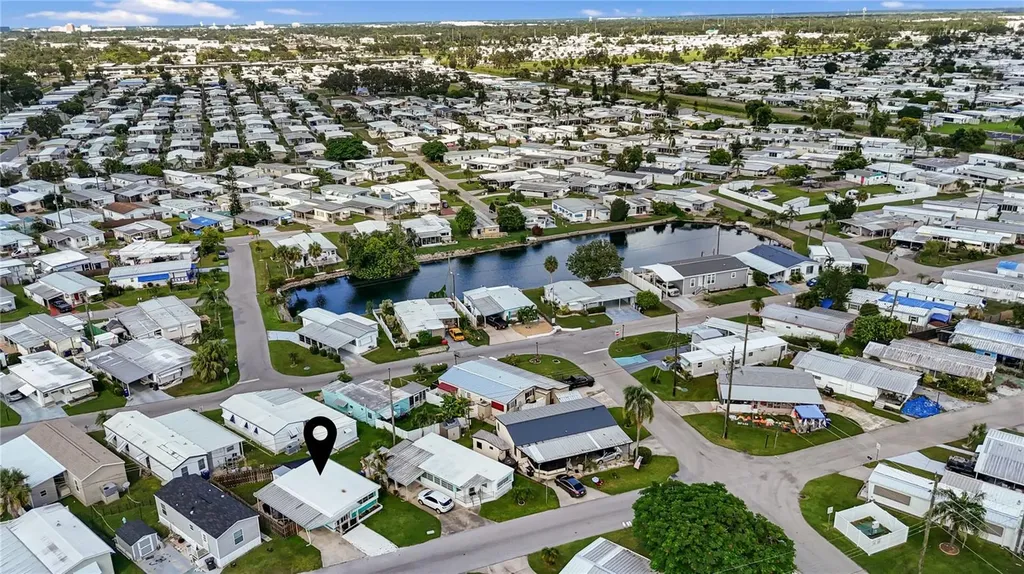 307 52nd Avenue Drive W Bradenton FL 34207