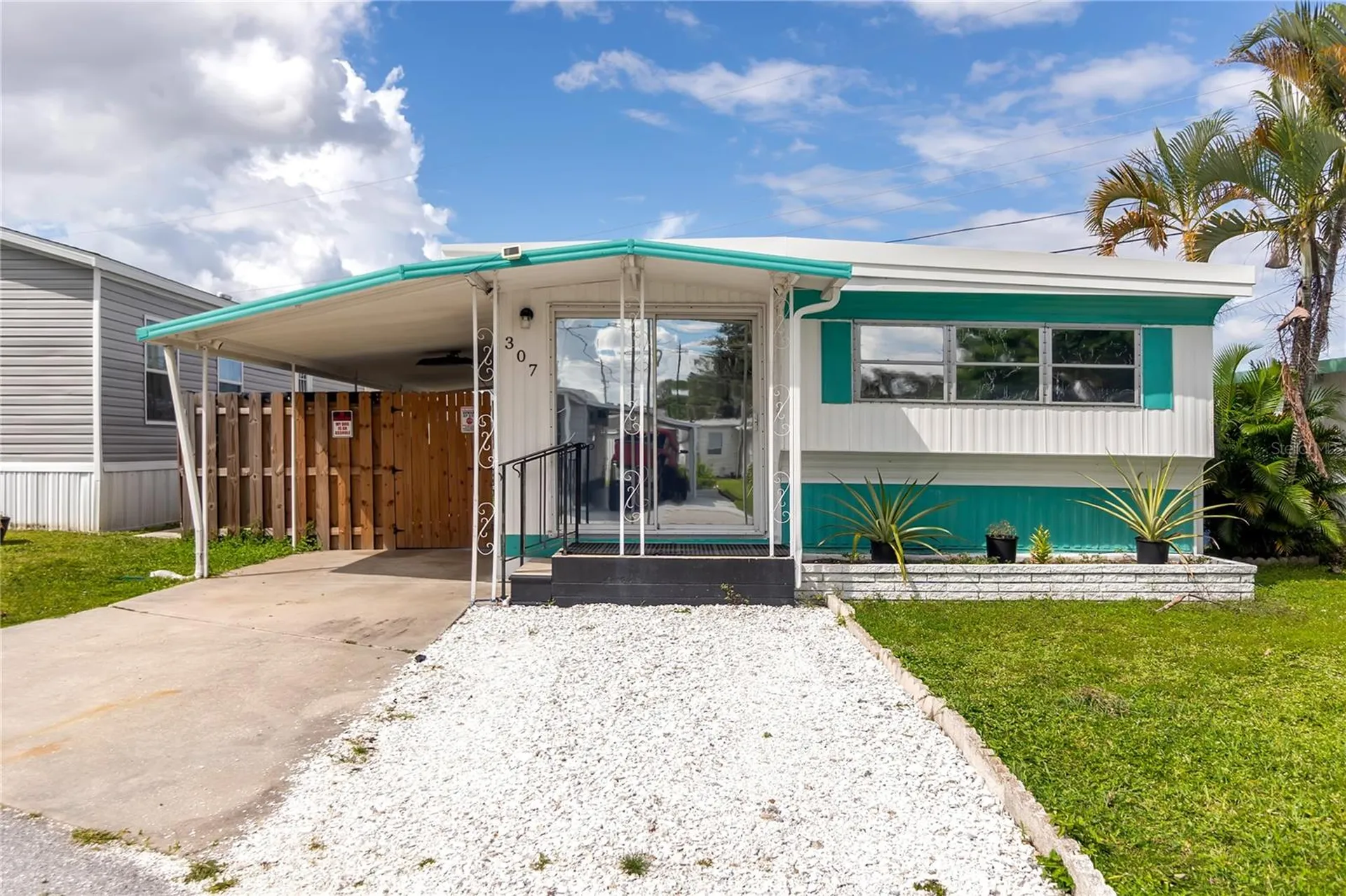 307 52nd Avenue Drive W Bradenton FL 34207