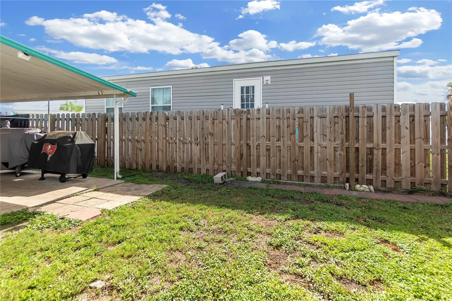 307 52nd Avenue Drive W Bradenton FL 34207
