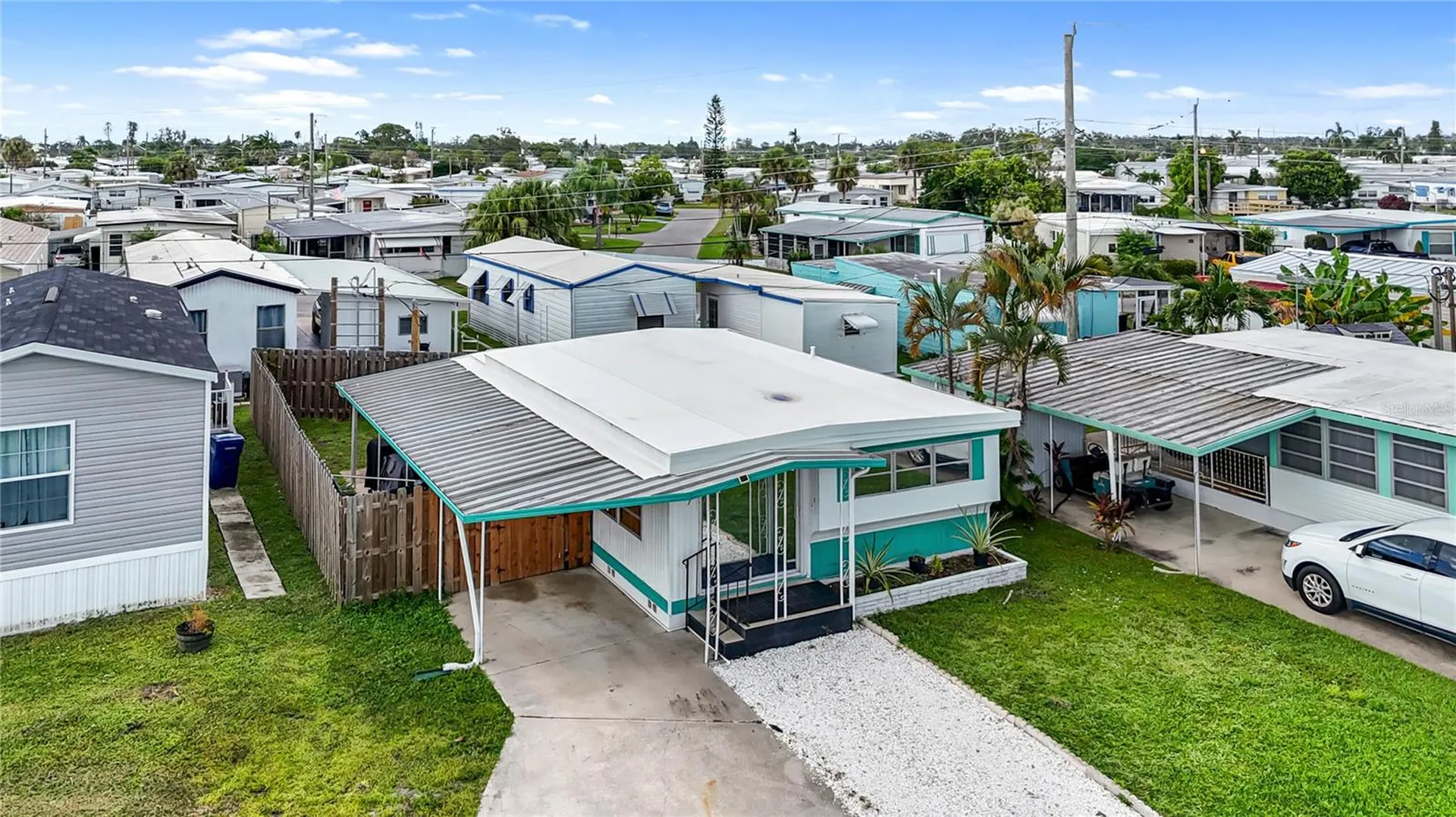 307 52nd Avenue Drive W Bradenton FL 34207