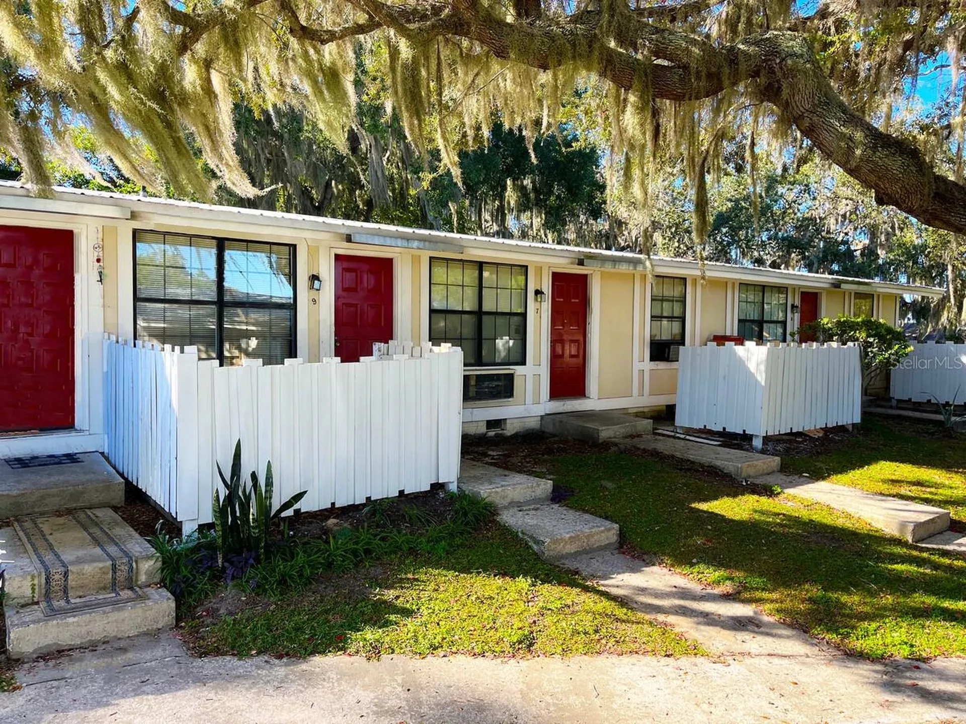 420 Mills Street Leesburg FL 34748