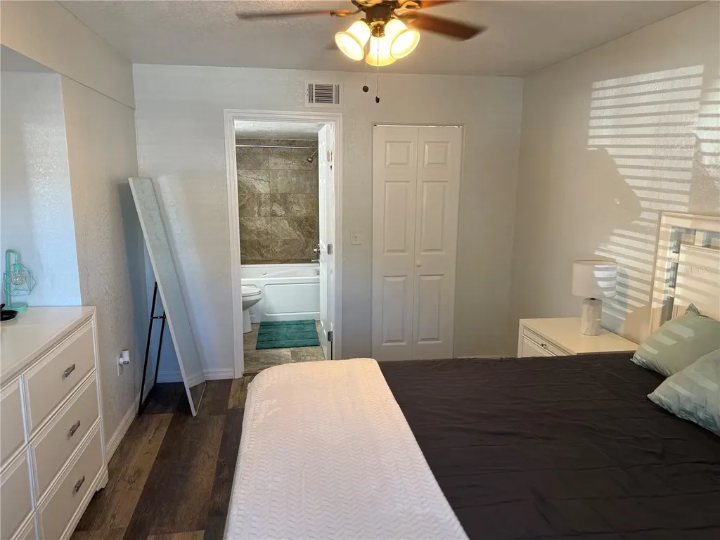 4025 Angel Oak Court Tampa FL 33613