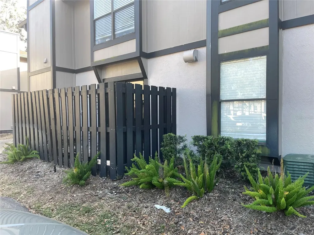 4025 Angel Oak Court Tampa FL 33613