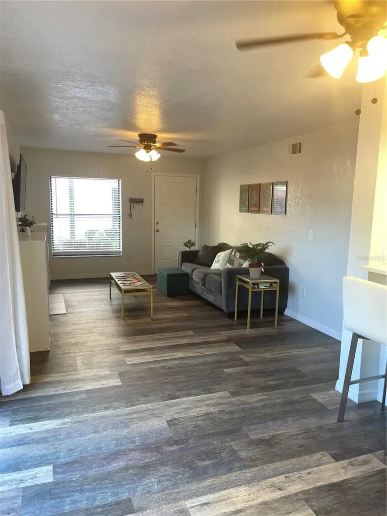 4025 Angel Oak Court Tampa FL 33613