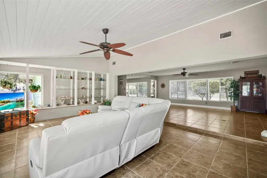 55 Valencia Drive Dunedin FL 34698