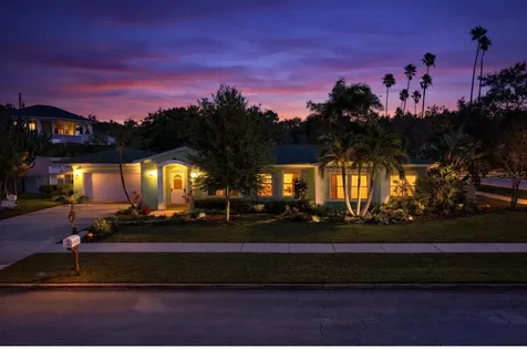 55 Valencia Drive Dunedin FL 34698