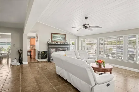 55 Valencia Drive Dunedin FL 34698