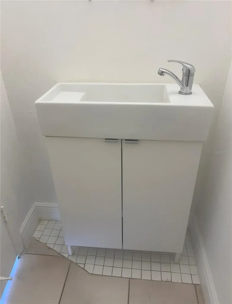 7604 La Mesita Court Tampa FL 33615
