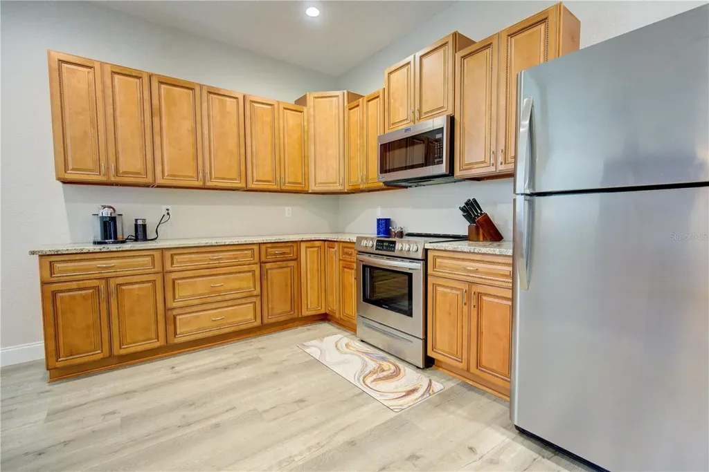 4991 SE 212th Court Morriston FL 32668