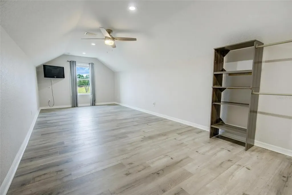 4991 SE 212th Court Morriston FL 32668