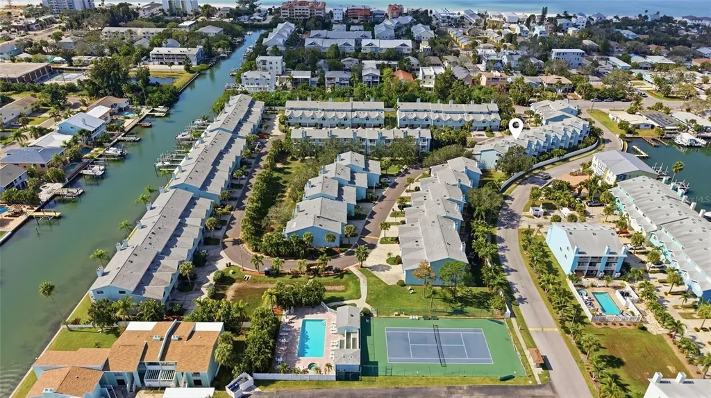 524 Garland Circle Indian Rocks Beach FL 33785