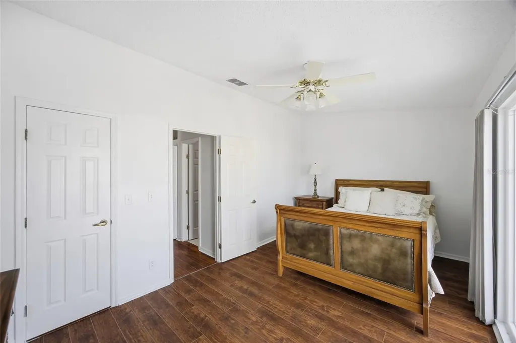 524 Garland Circle Indian Rocks Beach FL 33785