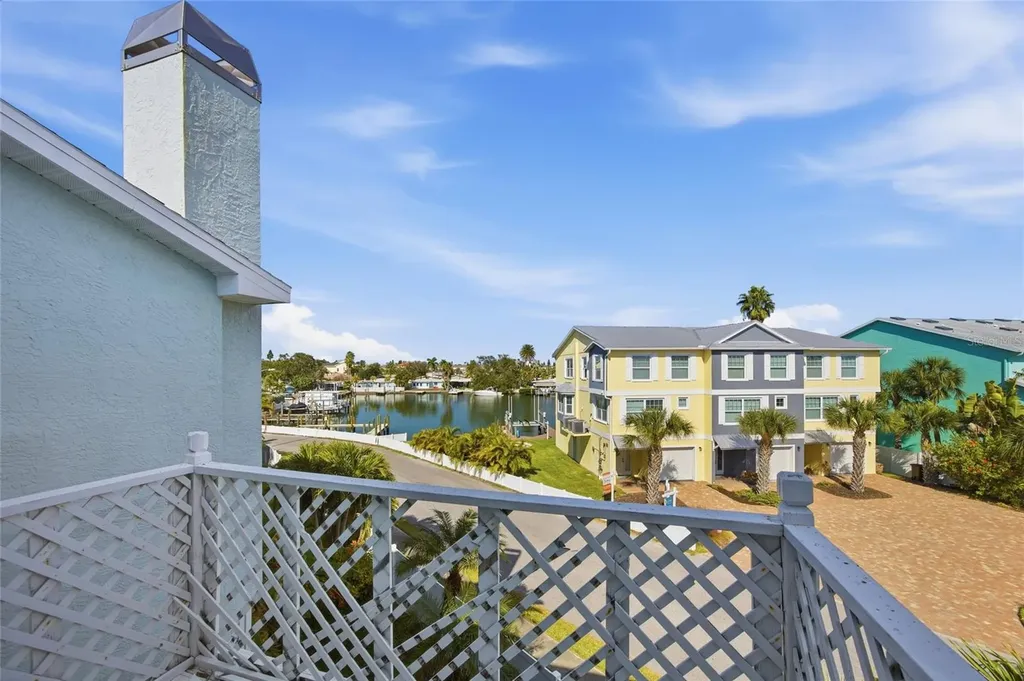 524 Garland Circle Indian Rocks Beach FL 33785