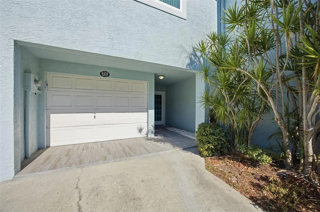 524 Garland Circle Indian Rocks Beach FL 33785