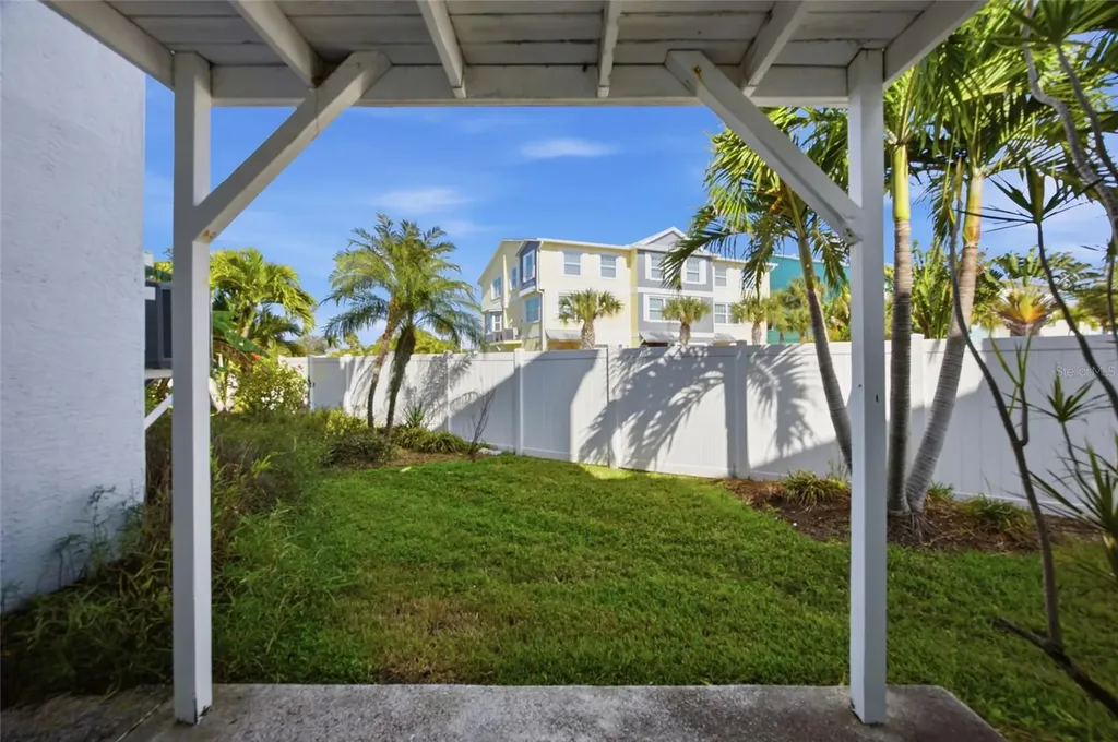 524 Garland Circle Indian Rocks Beach FL 33785