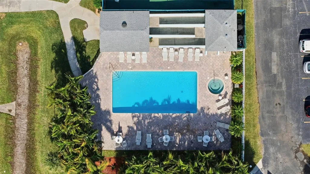 524 Garland Circle Indian Rocks Beach FL 33785