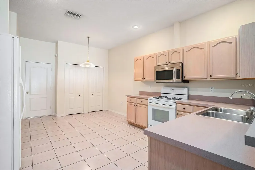 1837 Ravenridge Street Wesley Chapel FL 33543