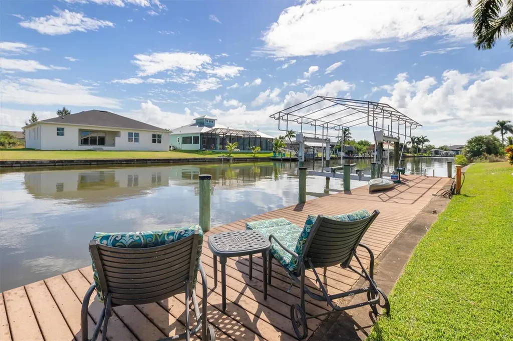 9450 Newnan Circle Port Charlotte FL 33981