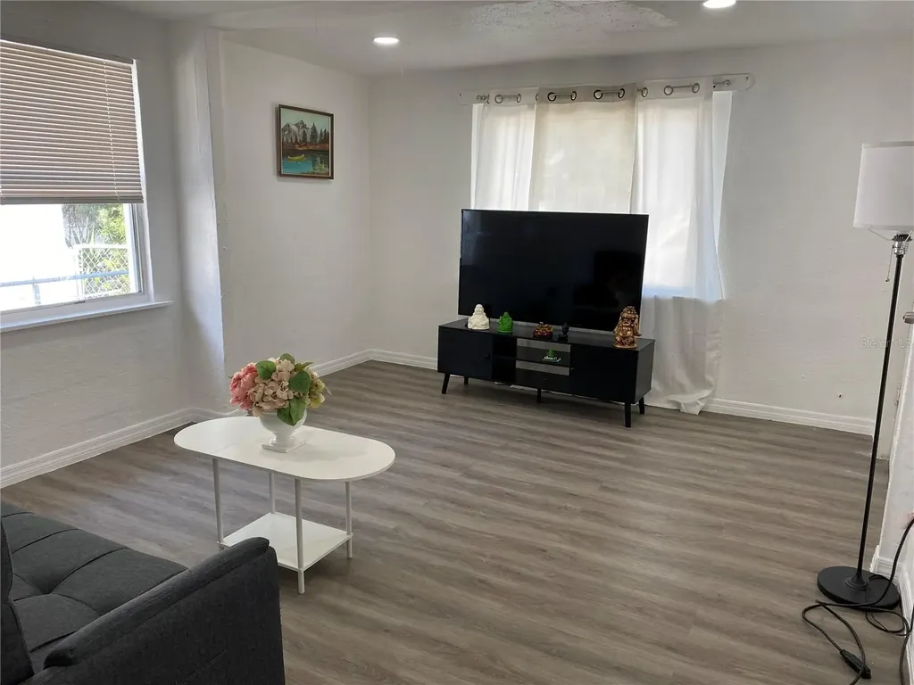3950 45th Avenue N St Petersburg FL 33714
