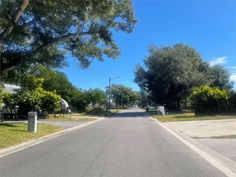 3950 45th Avenue N St Petersburg FL 33714