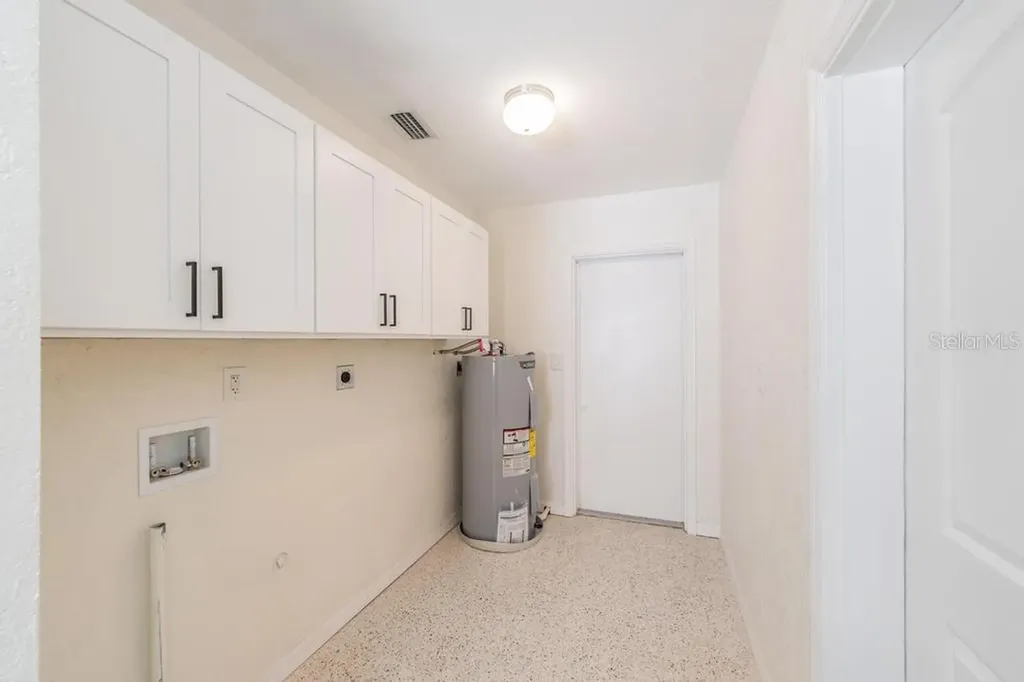 11305 5th Street E Treasure Island FL 33706