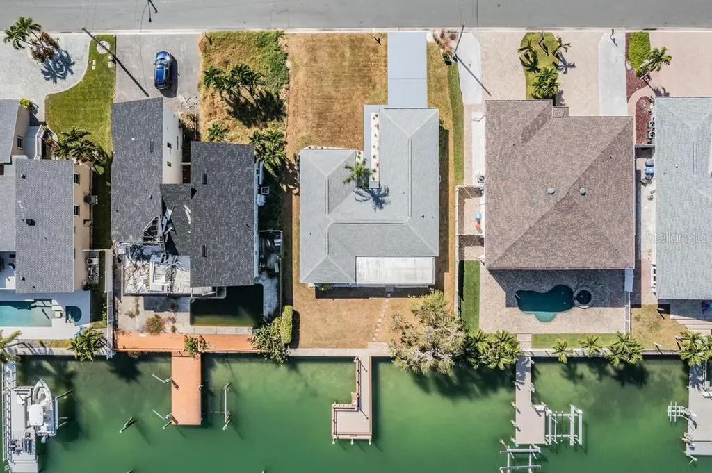 11305 5th Street E Treasure Island FL 33706
