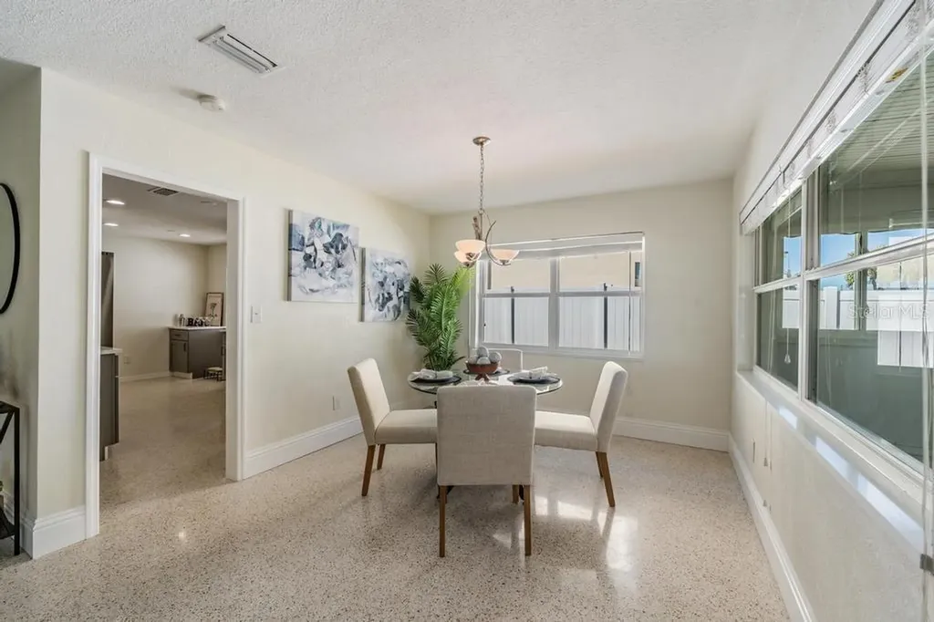 11305 5th Street E Treasure Island FL 33706