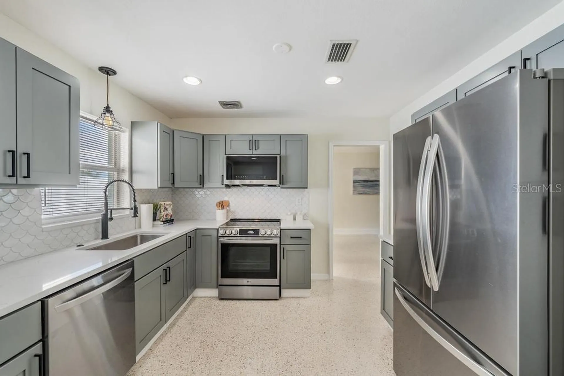 11305 5th Street E Treasure Island FL 33706
