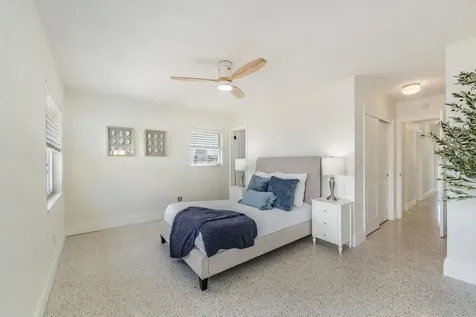 11305 5th Street E Treasure Island FL 33706