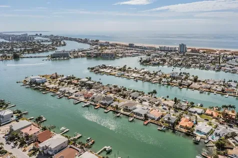 11305 5th Street E Treasure Island FL 33706