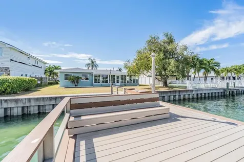 11305 5th Street E Treasure Island FL 33706