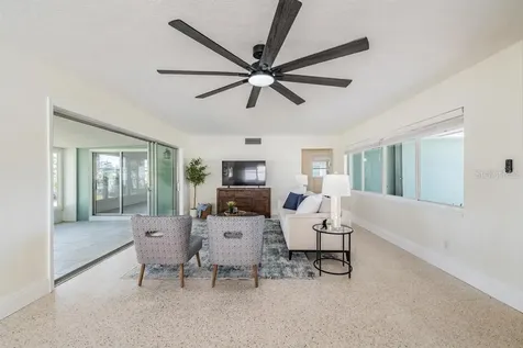 11305 5th Street E Treasure Island FL 33706
