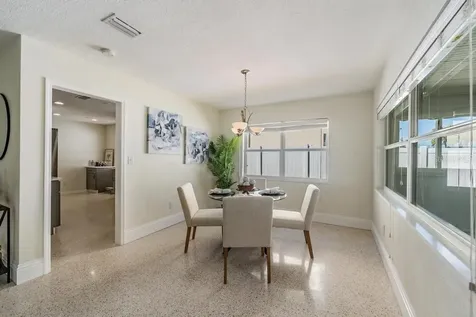 11305 5th Street E Treasure Island FL 33706