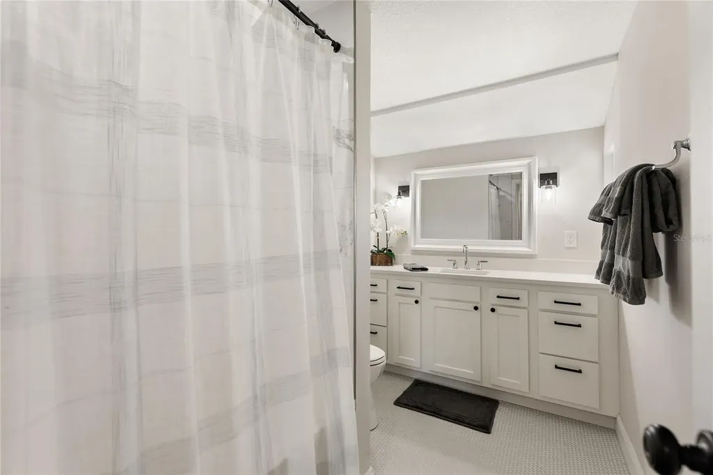 2054 Racimo Drive Sarasota FL 34240