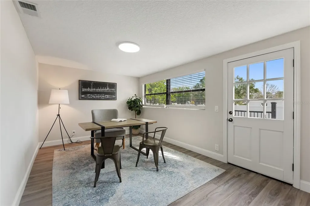2054 Racimo Drive Sarasota FL 34240