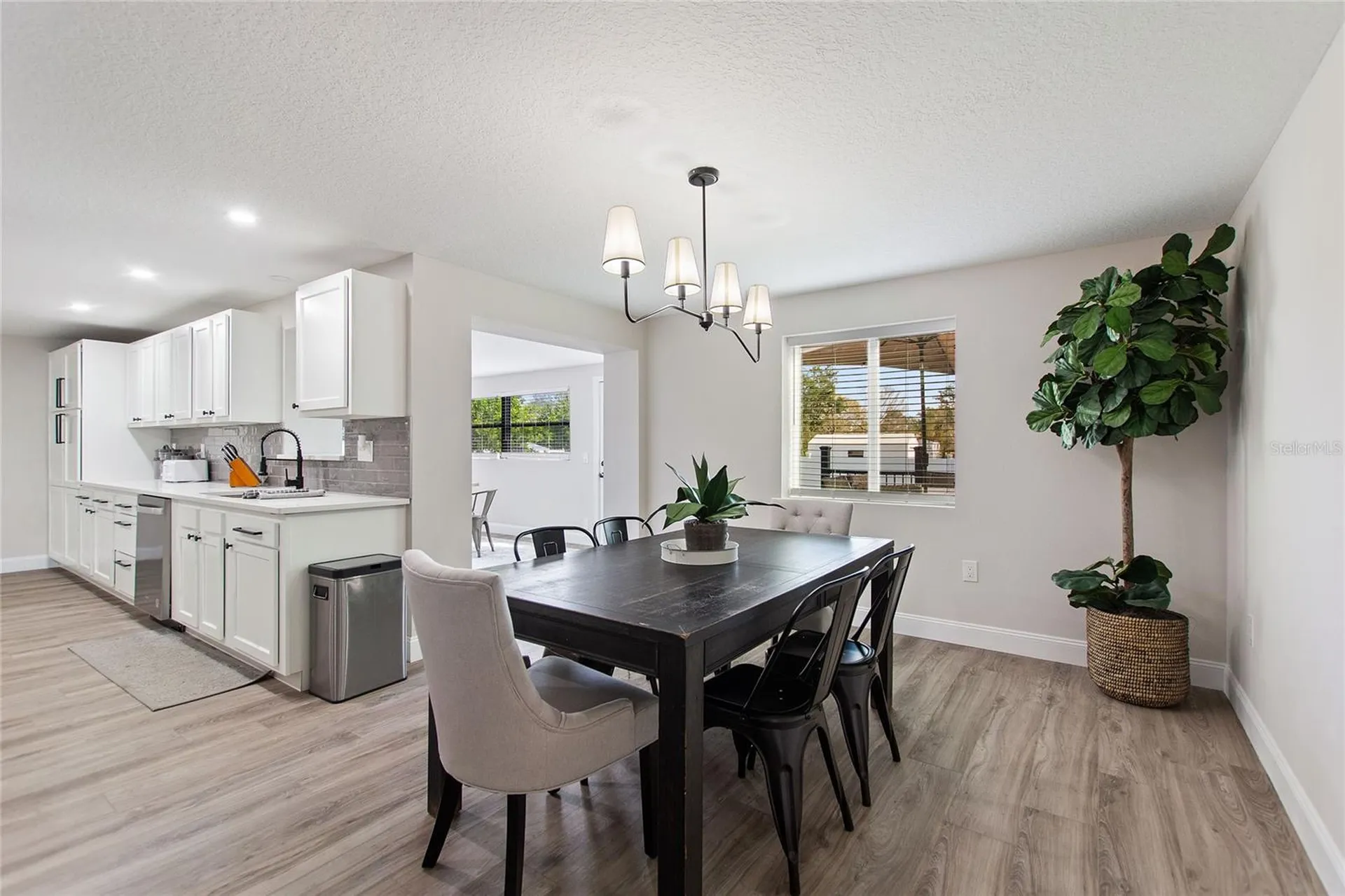 2054 Racimo Drive Sarasota FL 34240